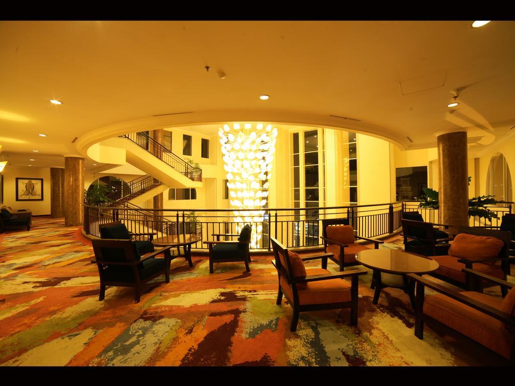 Grand Wahid Hotel Салатіга Екстер'єр фото